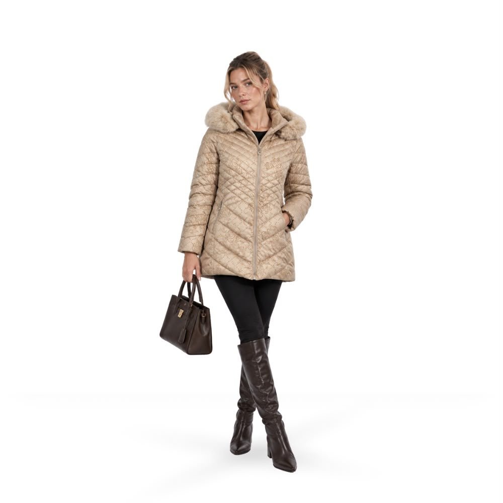 Beige gemusterter Steppmantel mit Fellkapuze, Ansicht 1 (Platzhalter-Produktfoto)